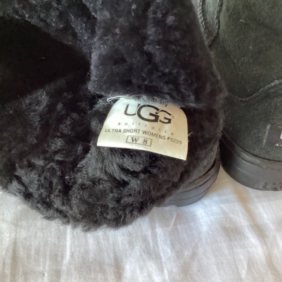 UGG black suede boots. Size W8. - Picture 4 of 8